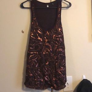 BKE Boutique maroon sequin tank